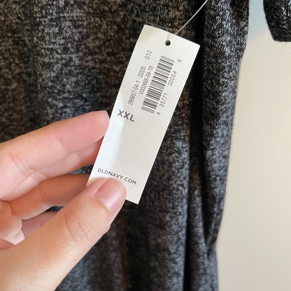 Old Navy Dark Gray Tee - Picture 3 of 3